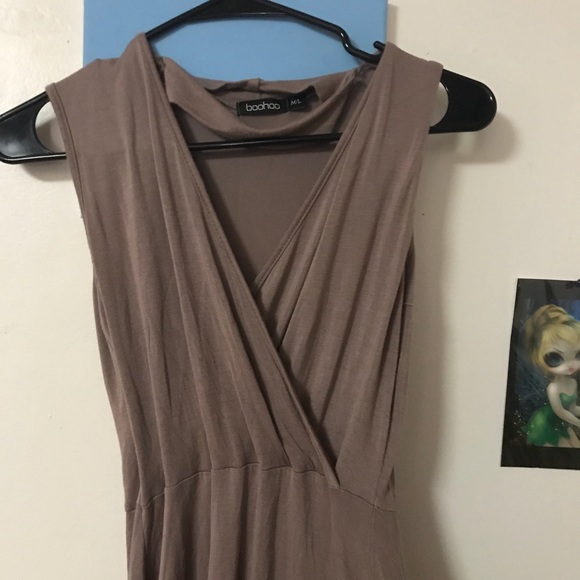 Two dresses! - Picture 2 of 4